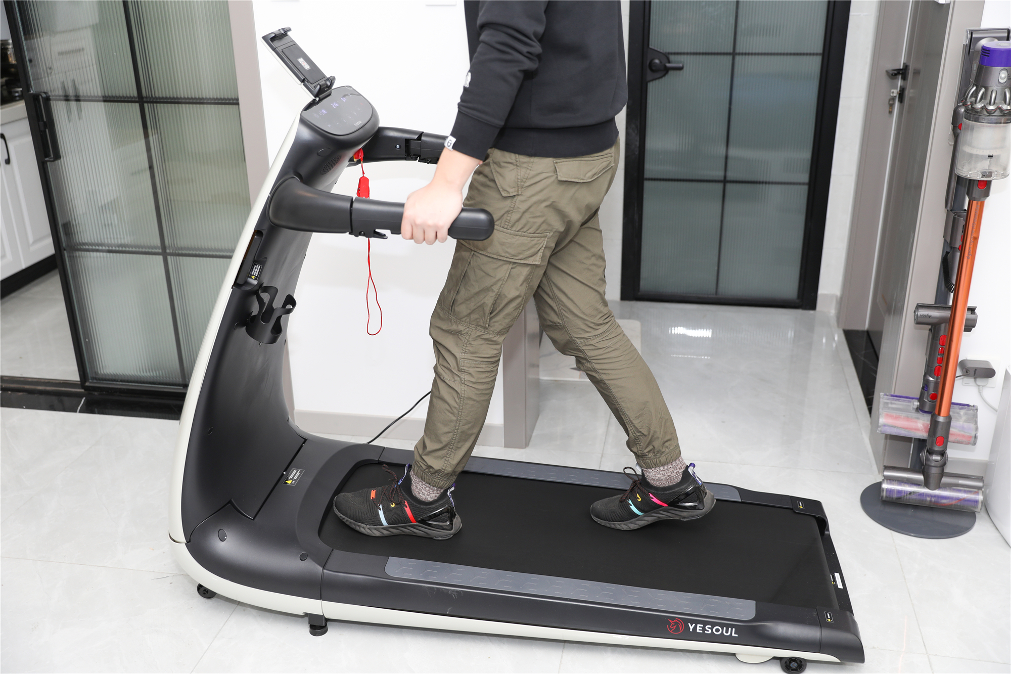 野小兽p30跑步机静音模式,野小兽p30智能跑步机测评