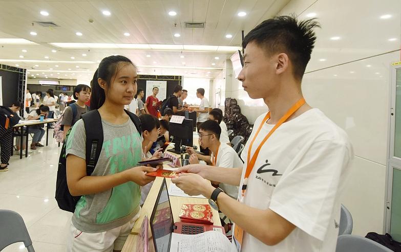 大学校园出现的骗局,大学校园里卖东西违规吗