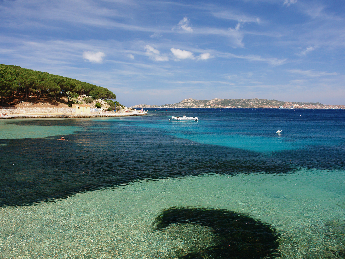 帕劳敢逆世界潮流，孤悬在太平洋上的岛国，到底是个怎样的国家？