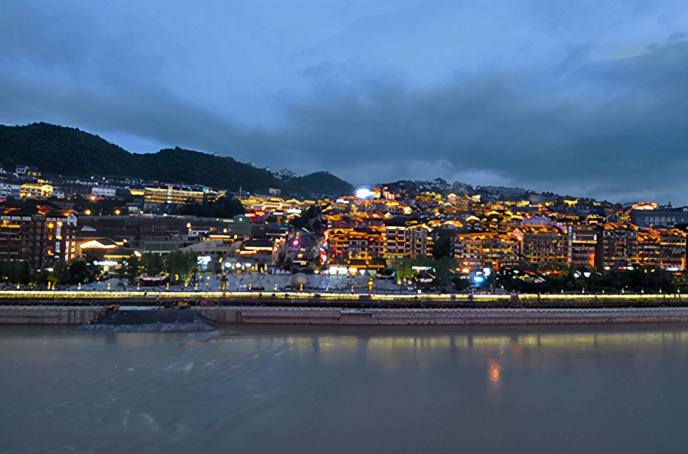 贵州这“四个一”你一定得知道,每一个都能撑起贵州半边天