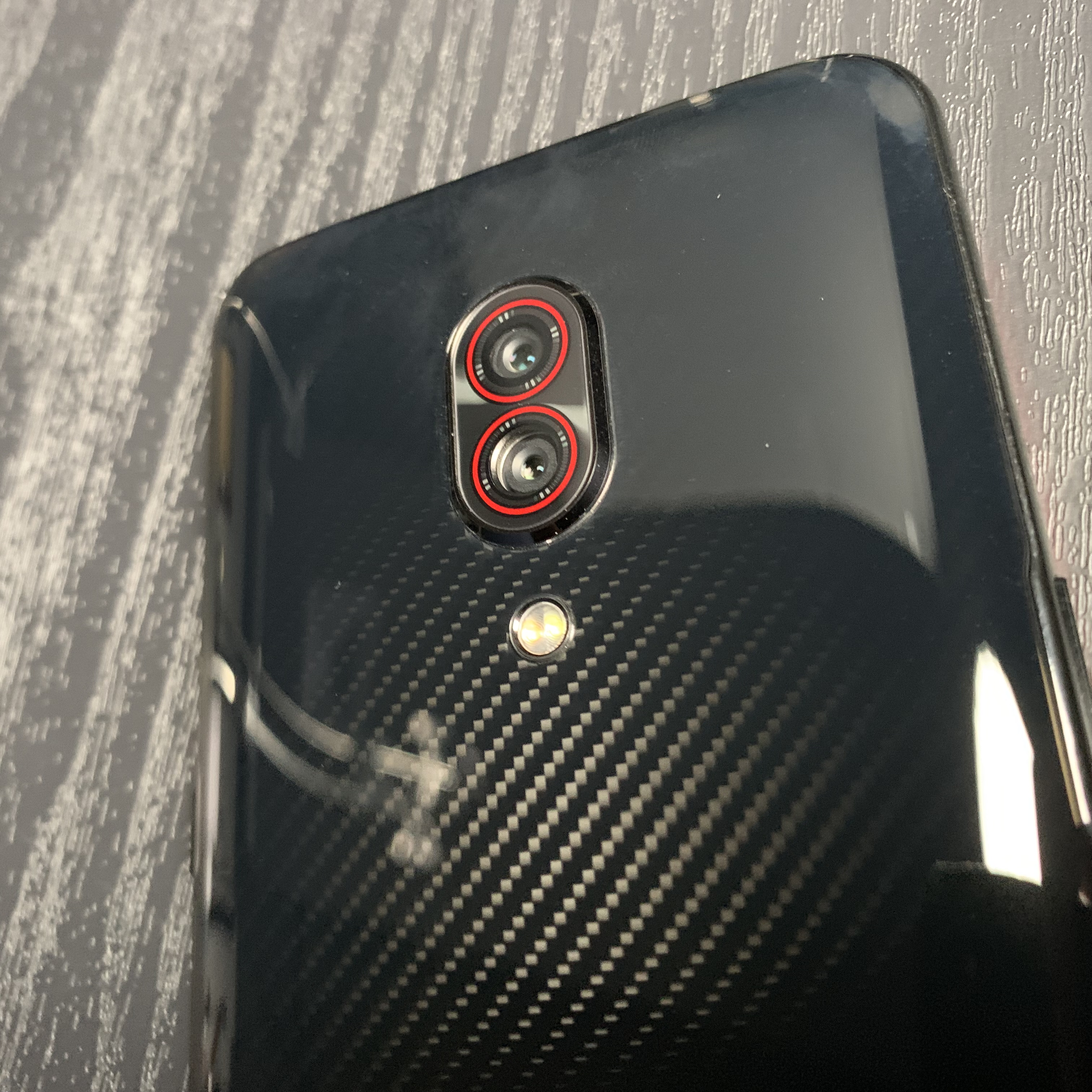 第一台搭载骁龙855的手机,第1款骁龙855