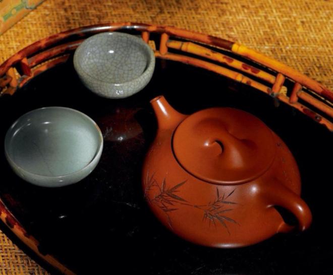 紫砂壶为什么价格差距那么大,紫砂壶价格为什么差别大呢