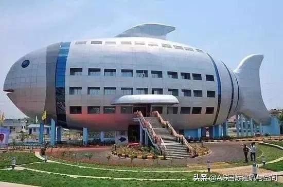 世界各国最奇葩的四大建筑,了解世界十大奇葩建筑