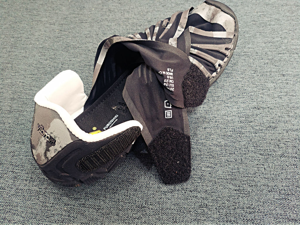 奇怪而又舒适:VibramFuroshiki包裹鞋体验