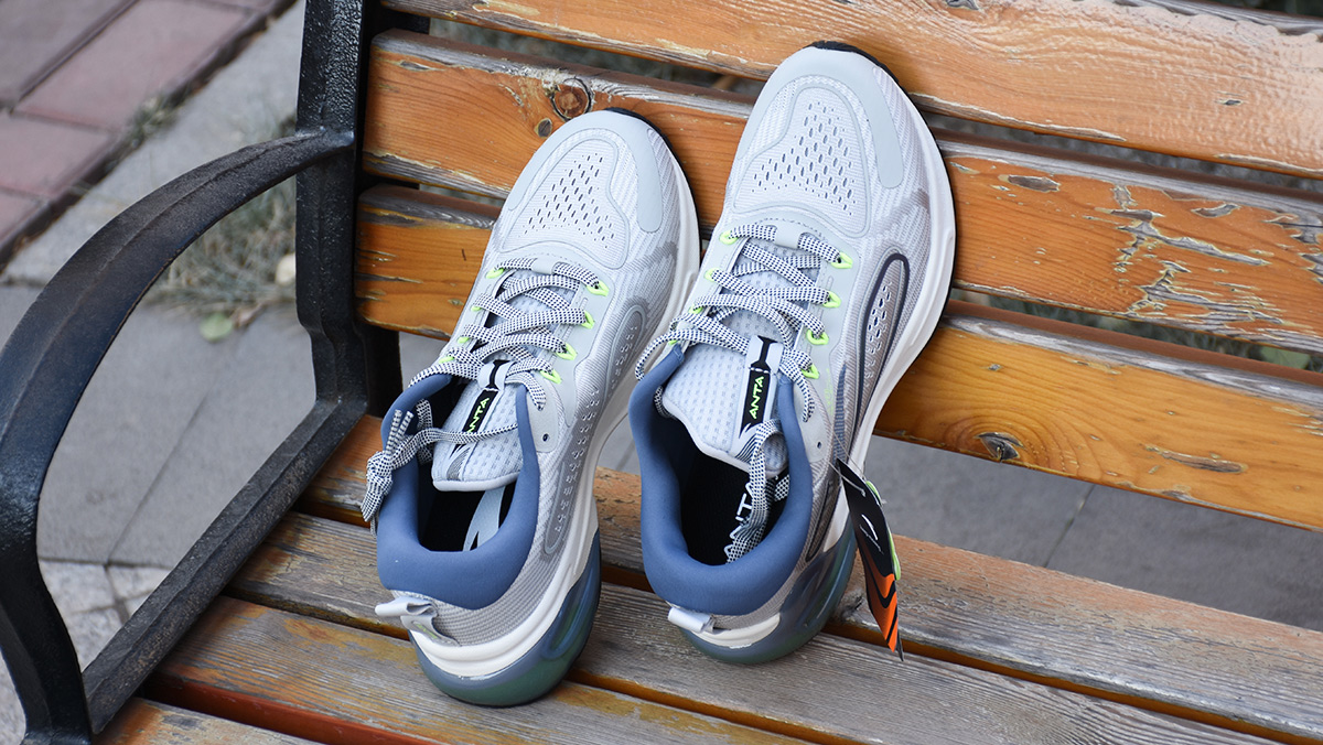 黑科技跑鞋,黑科技缓震跑鞋