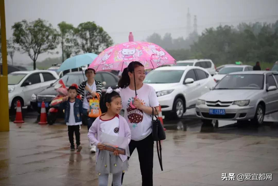 宜都市第四届“神墨杯”千名少儿多元才艺风采展，多图！！！