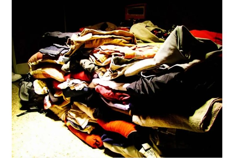 旧衣服如何回收如何赚钱,旧衣服回收新手入行的必读宝典