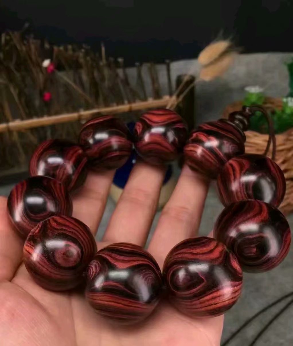 海南黄花梨和小叶紫檀金丝楠木,缅甸花梨和海南黄花梨的图片对比