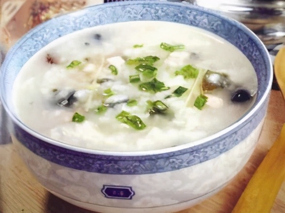 熬粥不沉底的秘诀,熬粥不糊锅解决方法