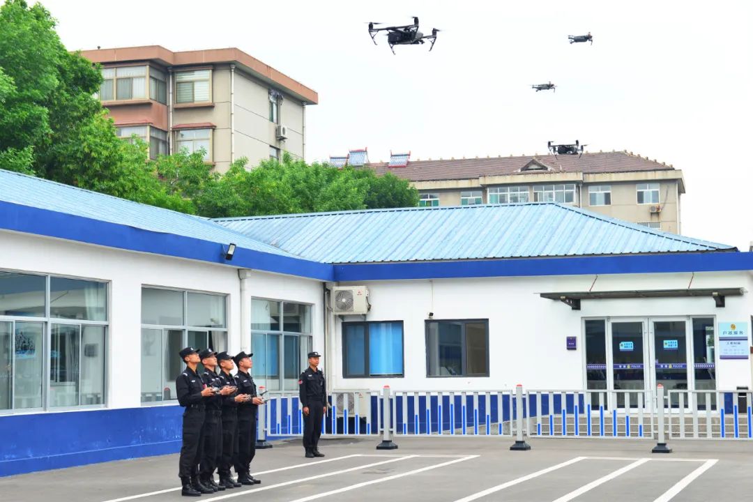 90后民警作品欣赏,青年民警自我风采展示