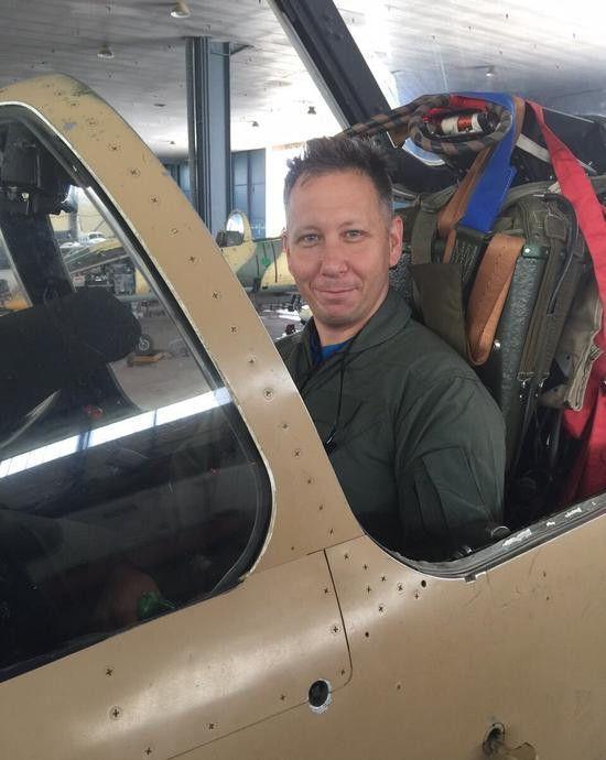 45岁深圳民航飞行员，参加利比亚内战驾驶幻影战机，为钱不要命？