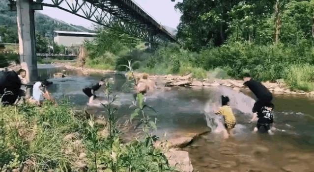 成都耍水的地方推荐适合小孩,成都免费游泳耍水的地方