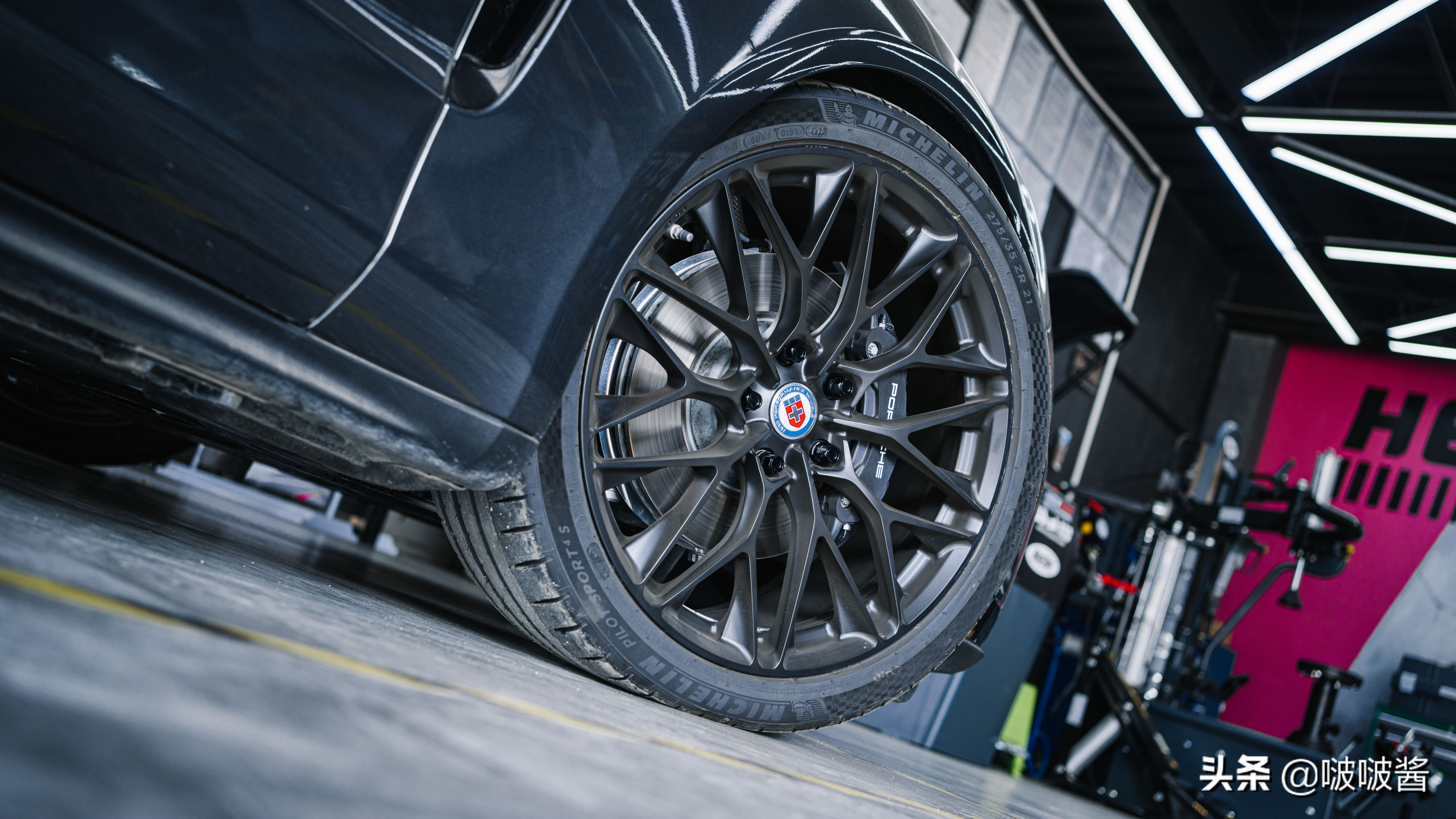 保时捷帕拉梅拉turbos轮毂改装,保时捷帕拉梅拉宽体改装