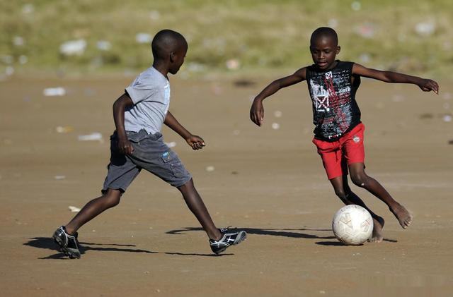 小罗狱中最新视频,小罗是怎么进了监狱的