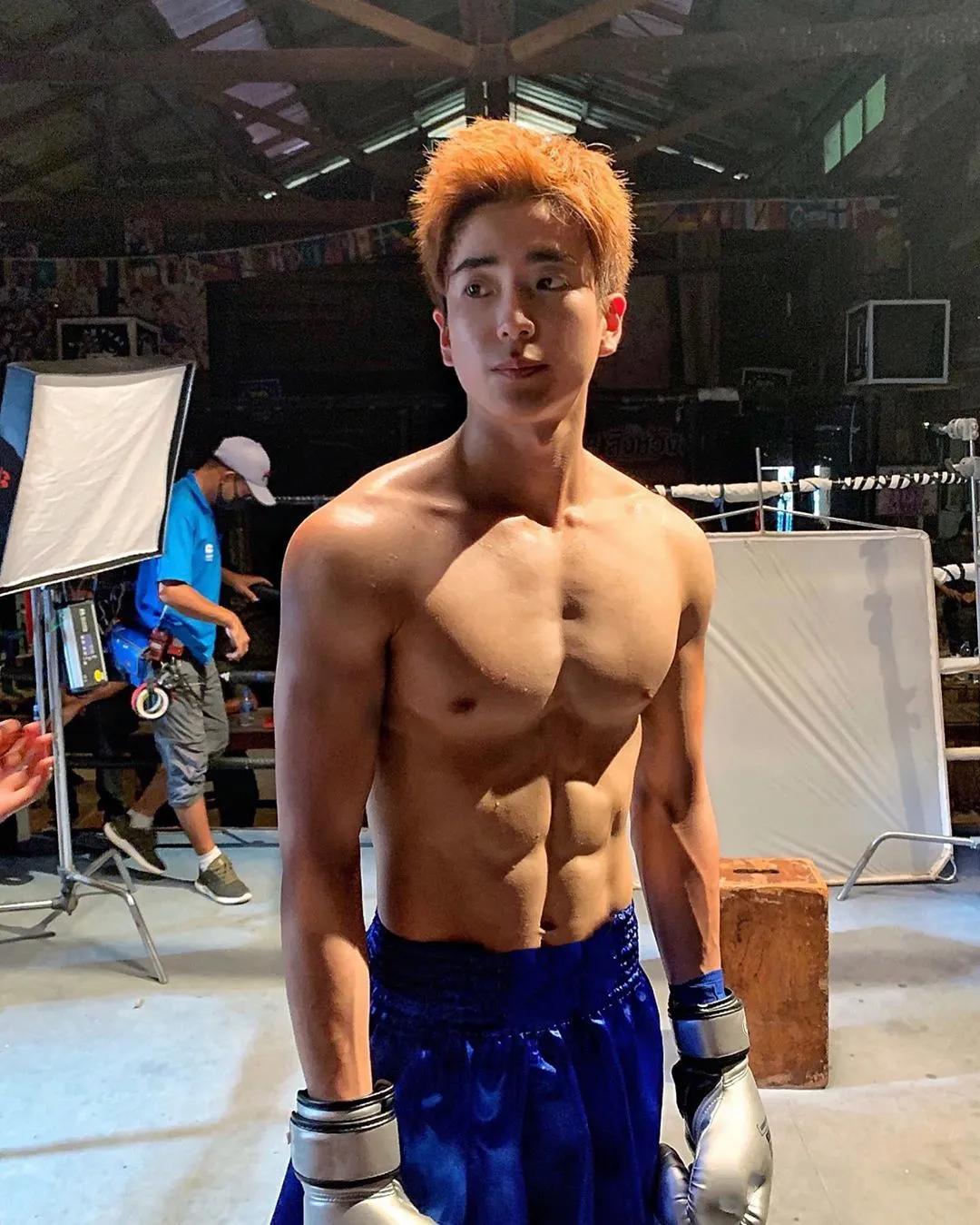 帅的不像话的泰国男明星,很娇的泰国男明星