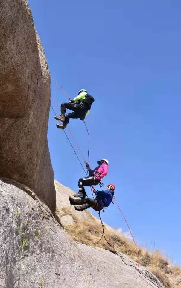 内蒙古户外基础绳结和速降公益培训报名中...