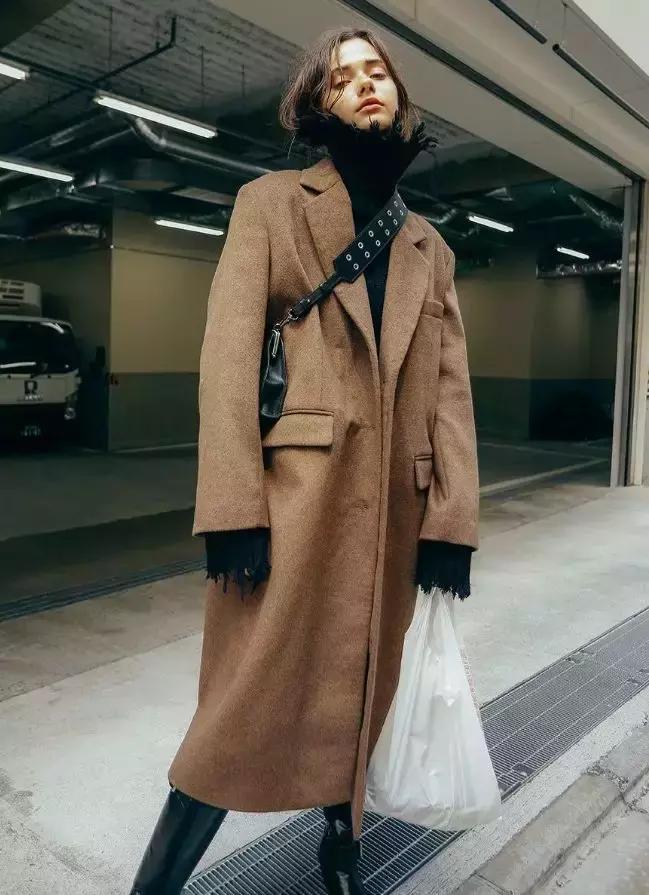 又好看也简单的大衣系法,火到烂大街的大衣时尚的穿搭方法