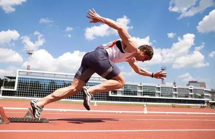 跑步不受伤很简单只要做到这10点,做好这四点让跑步不再受伤