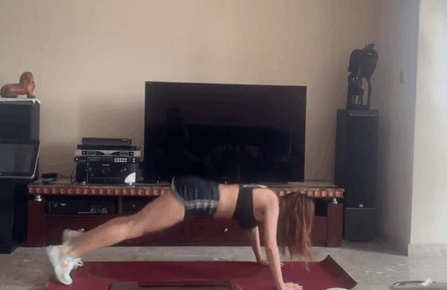 女性丰臀健身训练营,居家健身25分钟翘臀训练