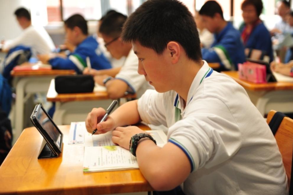 那些改名比较失败的大学，明明是正规好学校，听着却像野鸡大学