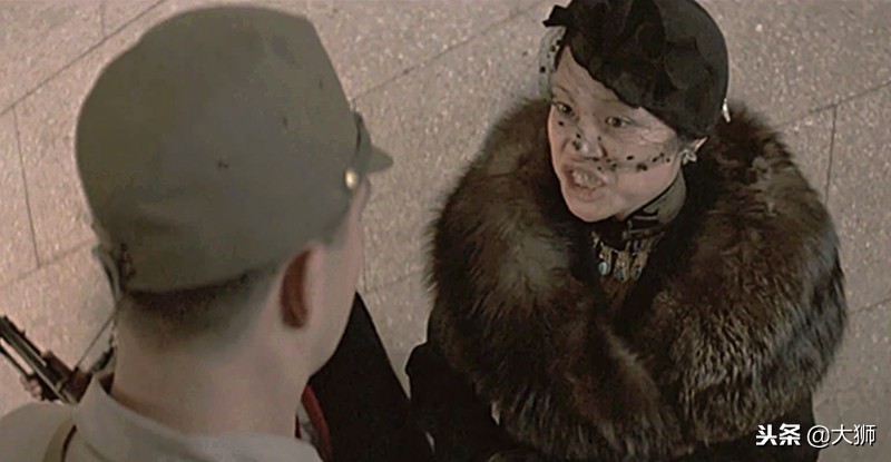 末代皇后婉容变成疯子视频,末代皇后婉容的经历