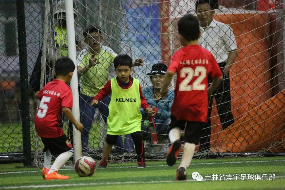 快乐童年,足球相伴!——震宇足球俱乐部“超级比赛日”精彩瞬间