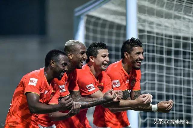 足协转发！恒大球迷沸腾，惨遭无视鲁能争冠无望