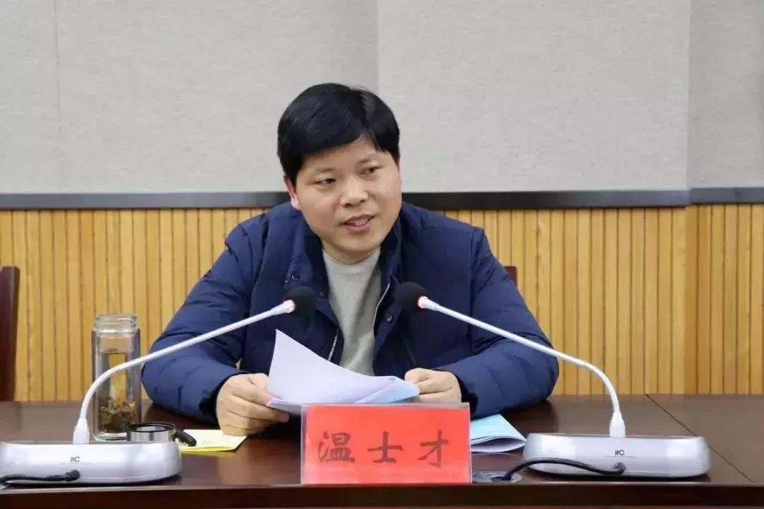 组织部长告诫年轻干部：要想成为高水平的领导干部，必须做到这六点！