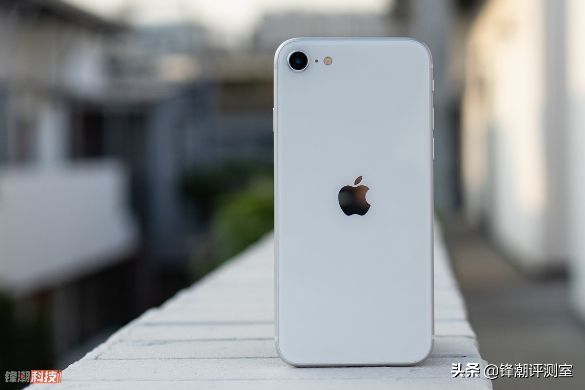 iphonese深度评测淘宝,iphonese真正的测评真的值得买吗