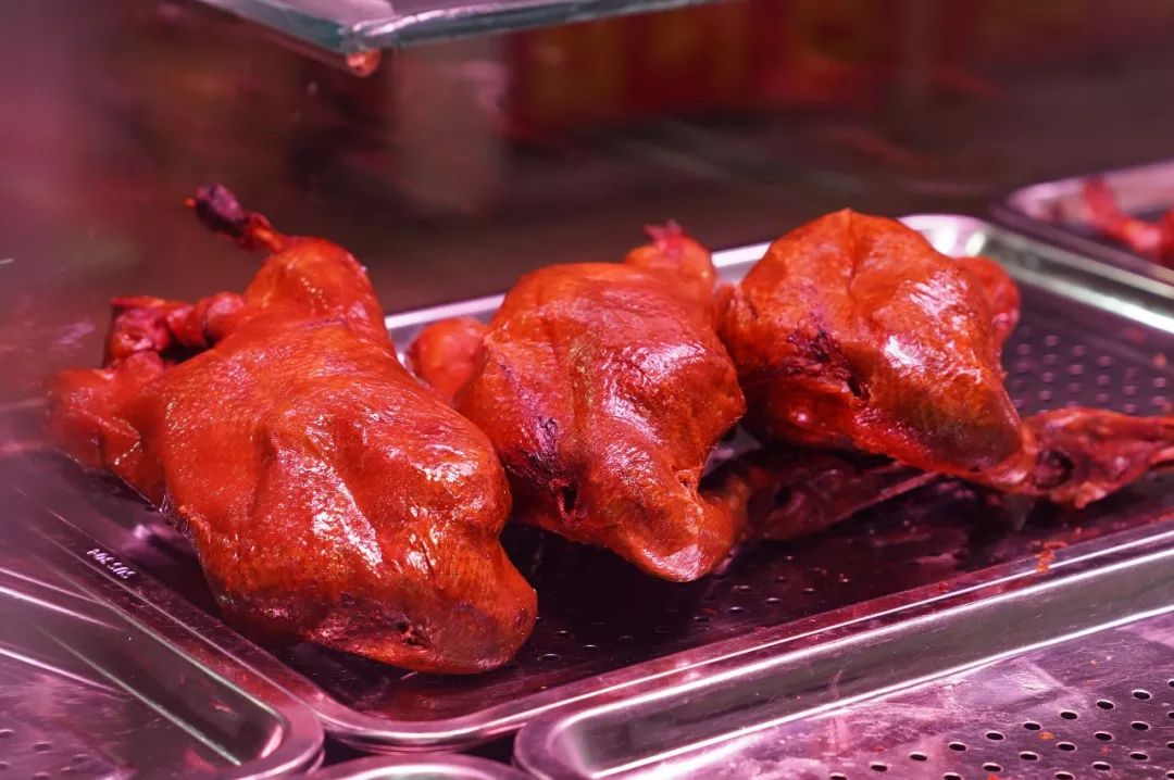 无夜市不夏天!西园里菜场竟然是个“深夜大食堂”?