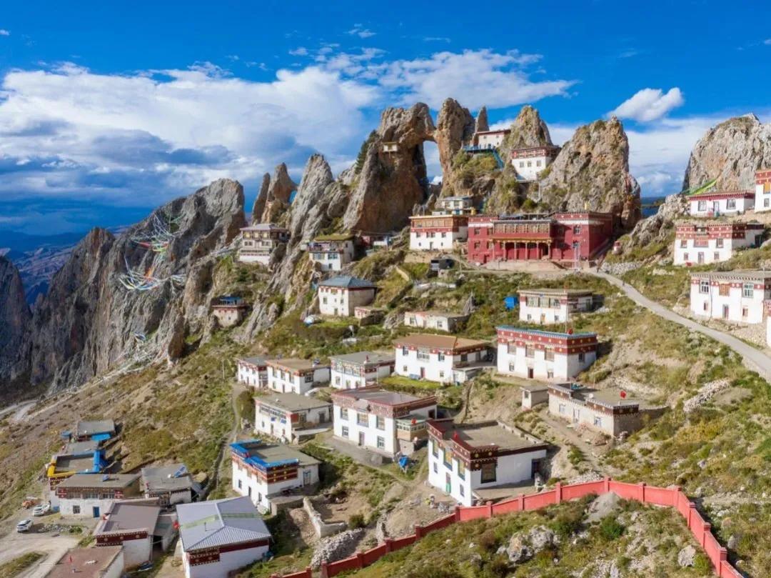 9月国内最美的10个最佳旅行地推荐,金秋十月寻找最美旅行地