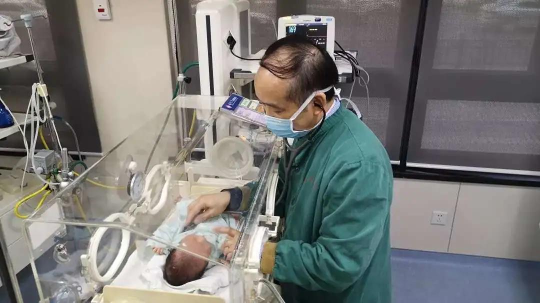 名医风采|吴明赴：“当儿科医生，我不后悔”