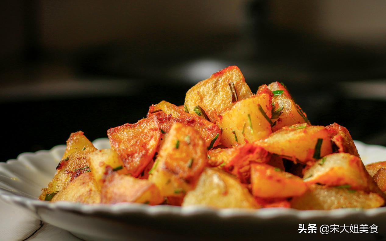 土豆切丝加鸡蛋的做法窍门,两个土豆三个鸡蛋做法简单又好吃