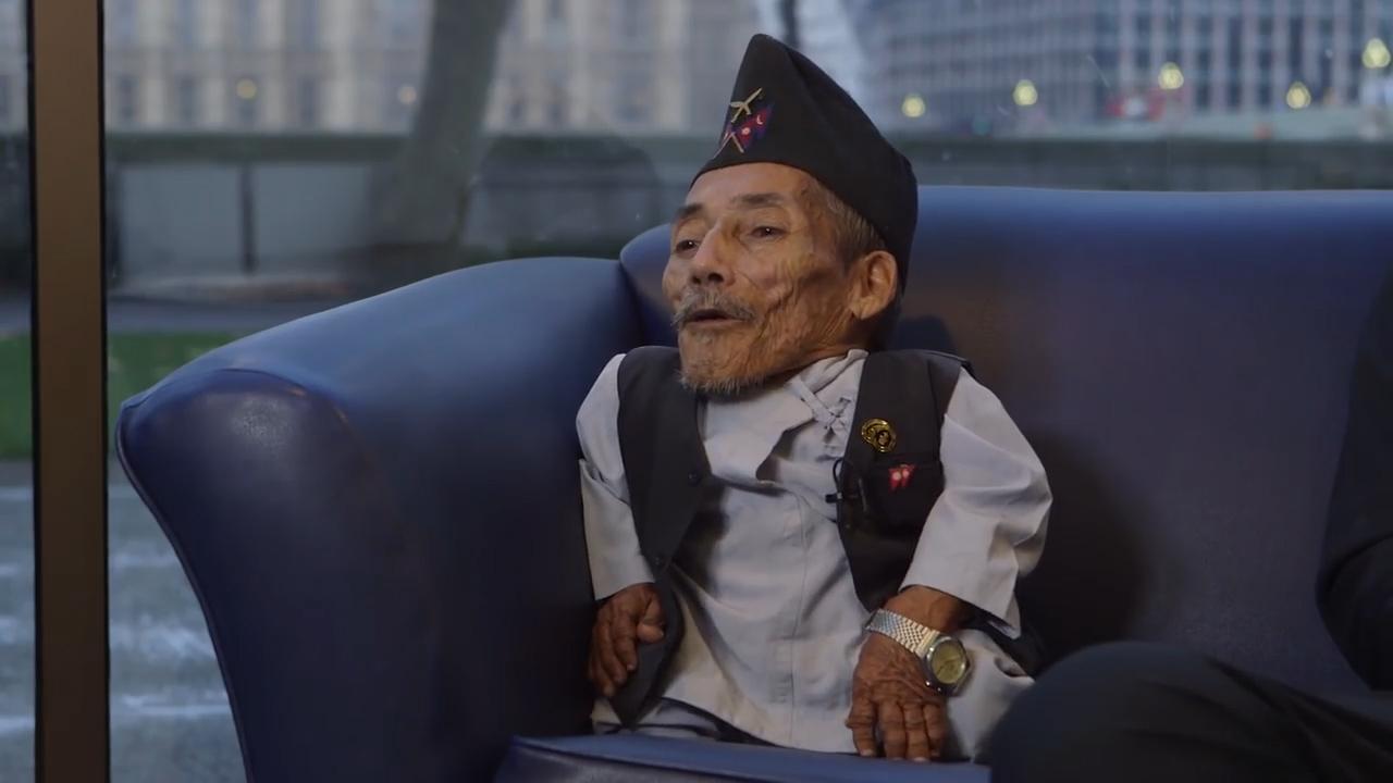 世界上最高和最矮的人相遇,世界上最矮的人身高只有70cm