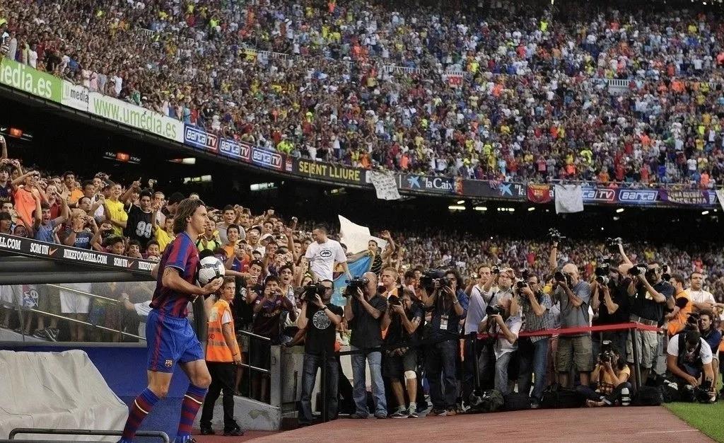 伊布在巴萨时的阵容,欧冠冠军巴萨队员