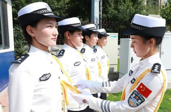 为什么辅警的工资特别低,辅警工资低为什么还要当辅警