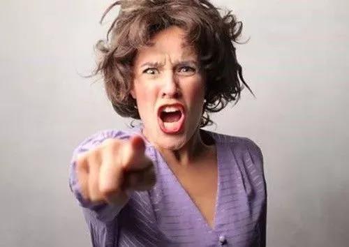 怎么对付性格急躁的人,怎么跟性格冲动脾气暴躁的人相处