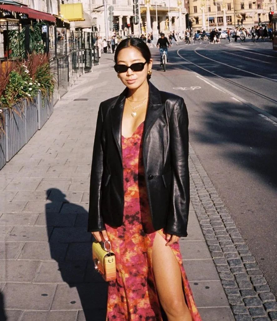 一件皮西装可以有多帅？时髦精们早已给出了答案