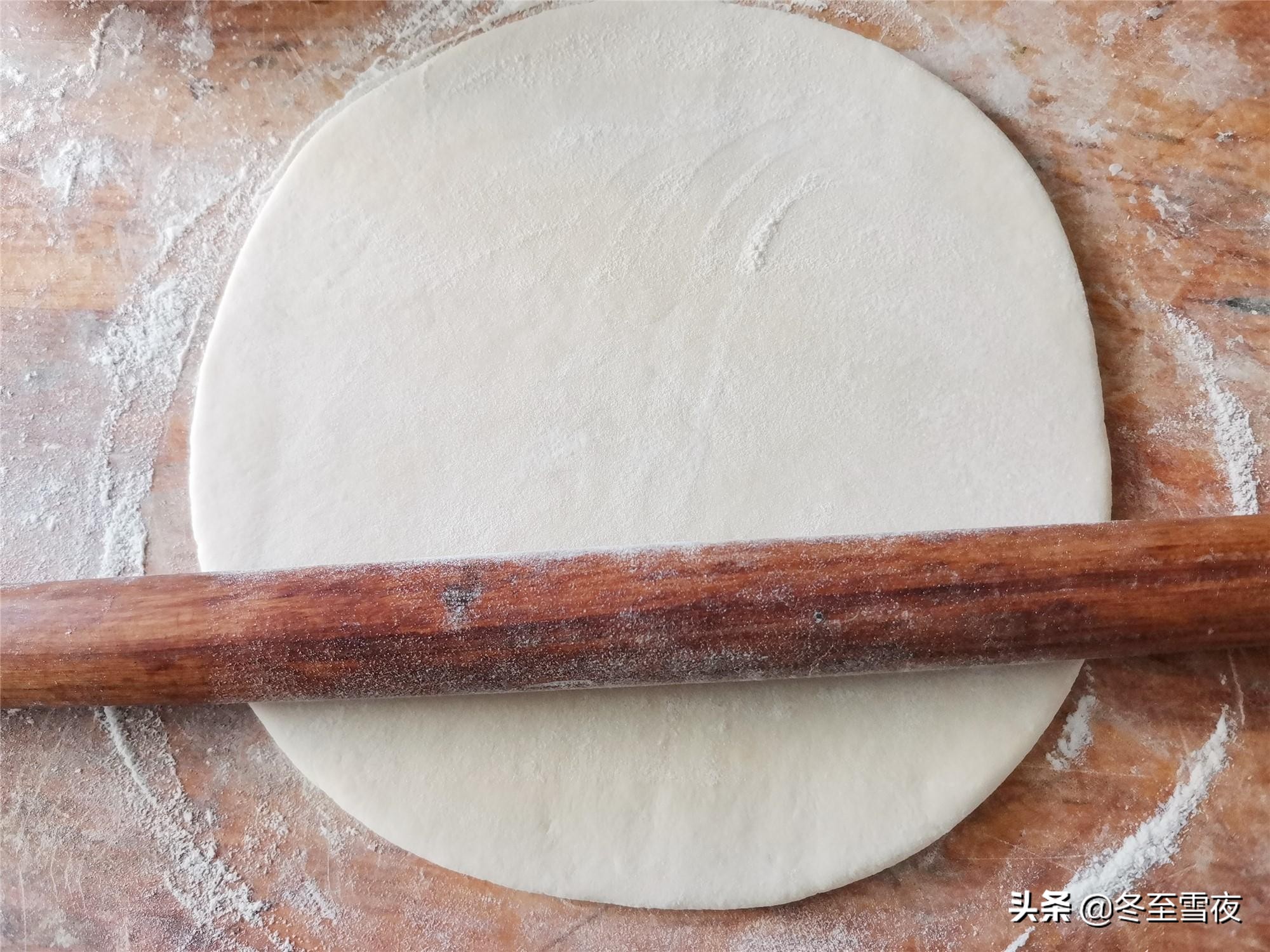 怎么样做面条柔软又劲道,自己在家擀面条怎么做筋道好吃