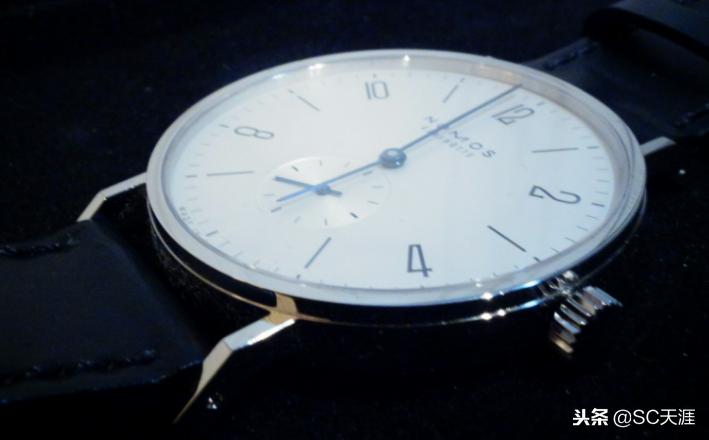 腕表男士小众轻奢,极简主义石英腕表