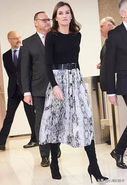 英国第一女友穿$69大衣助攻，鲍里斯大获全胜...|郑尔摩斯周报