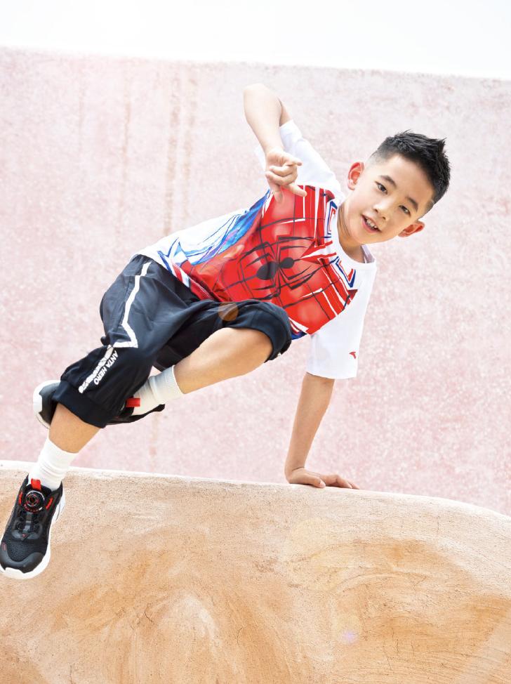 jasper小小春模仿爸爸笑,jasper小小春动态图