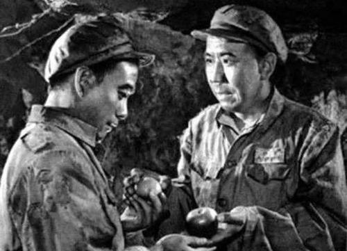 每秒6发炮弹落下，一平方米土地有76发炮弹爆炸，比长津湖更惨烈