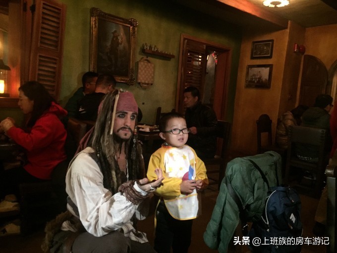 上海迪士尼自驾停车攻略,上海迪士尼快速通行证攻略