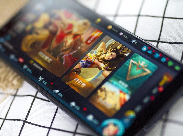 红魔mars参数图片,红魔mars电竞手机烈焰红