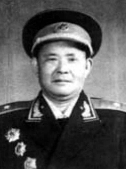 解放军三陈三杨,历史上中国军队的三杨三陈是谁