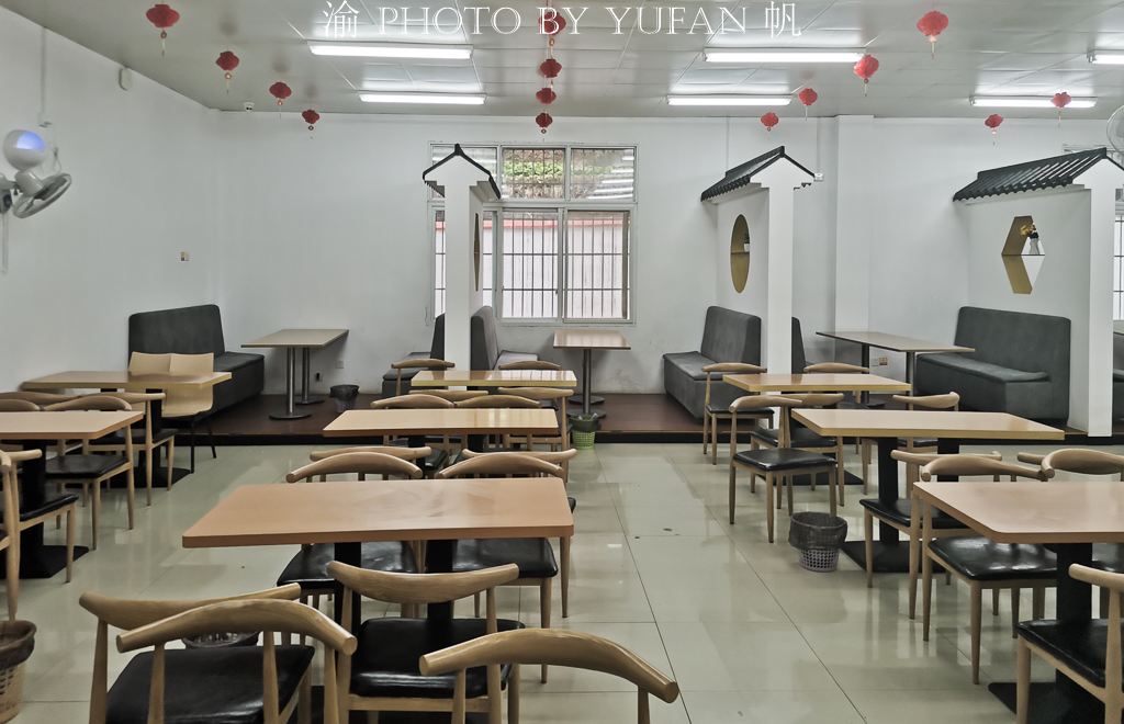 服务区自助餐35元一份管饱,13.5元自助快餐优惠套餐