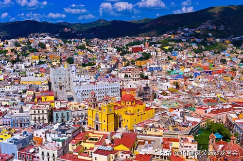 「1m新知」OMA革新了百货商店的体系结构