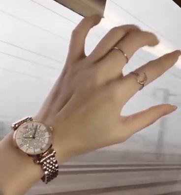 祝愿女神们芳华自在笑靥如花文案,三八节愿你笑靥如花