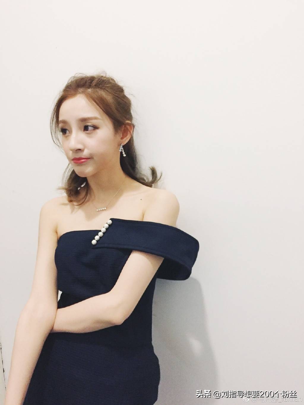 天下足球女主持人马舒凡,天下足球女主持人马凡舒漂亮